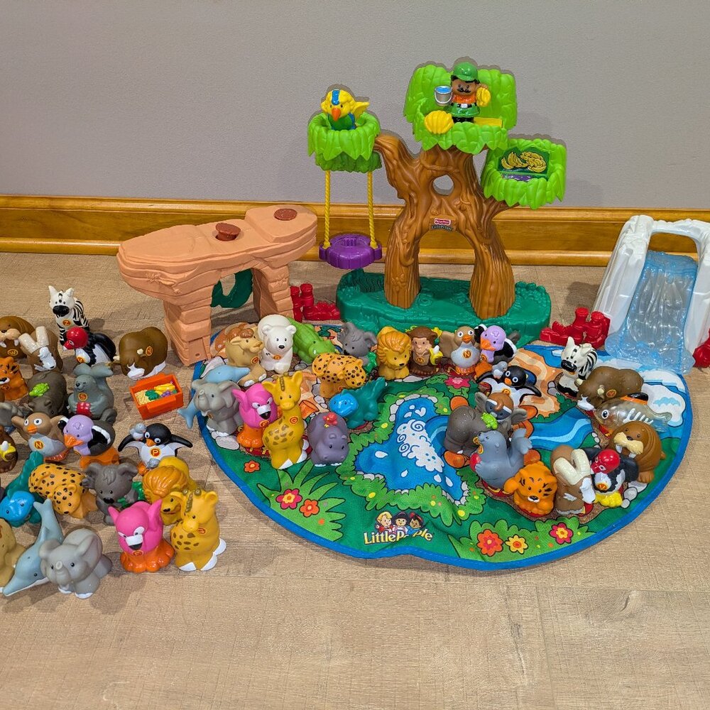 Fisher-Price Little People A-Z Learning Alphabet COMPLETE + EXTRAS!! WORKS!